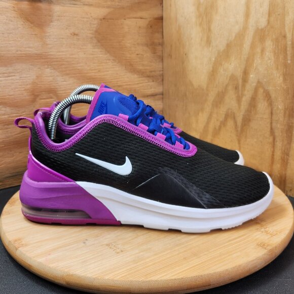 Nike Womens Air Max Motion 2 Black Running Shoes Sneakers Size 9 - Picture 1 of 9
